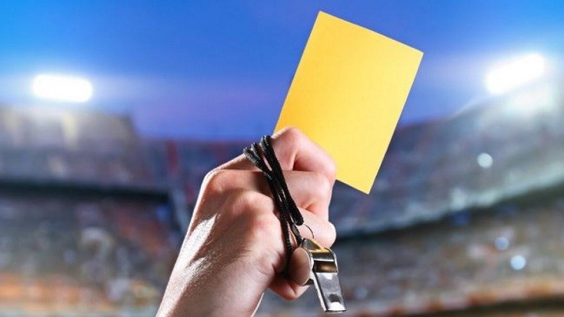 Thẻ vàng trong bóng đá là gì: Ý nghĩa và thông tin xoay quanh 7 Thẻ vàng trong bóng đá là gì: Ý nghĩa và thông tin xoay quanh