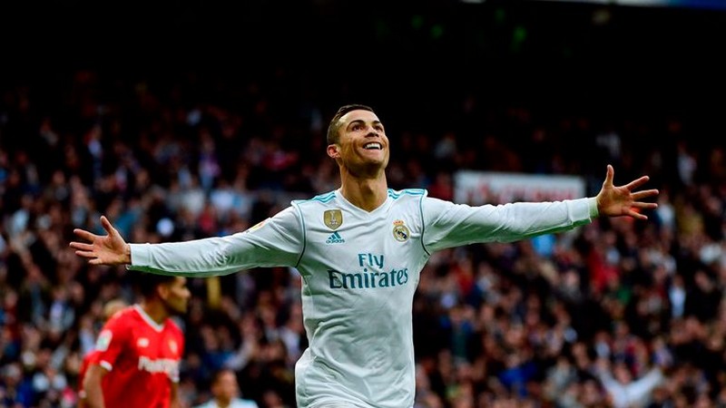 Ronaldo chính lalf tiền đạo Real Madrid xuất sắc nhất